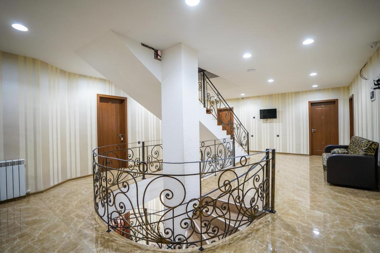 Natali Hotel Боржоми Екстериор снимка