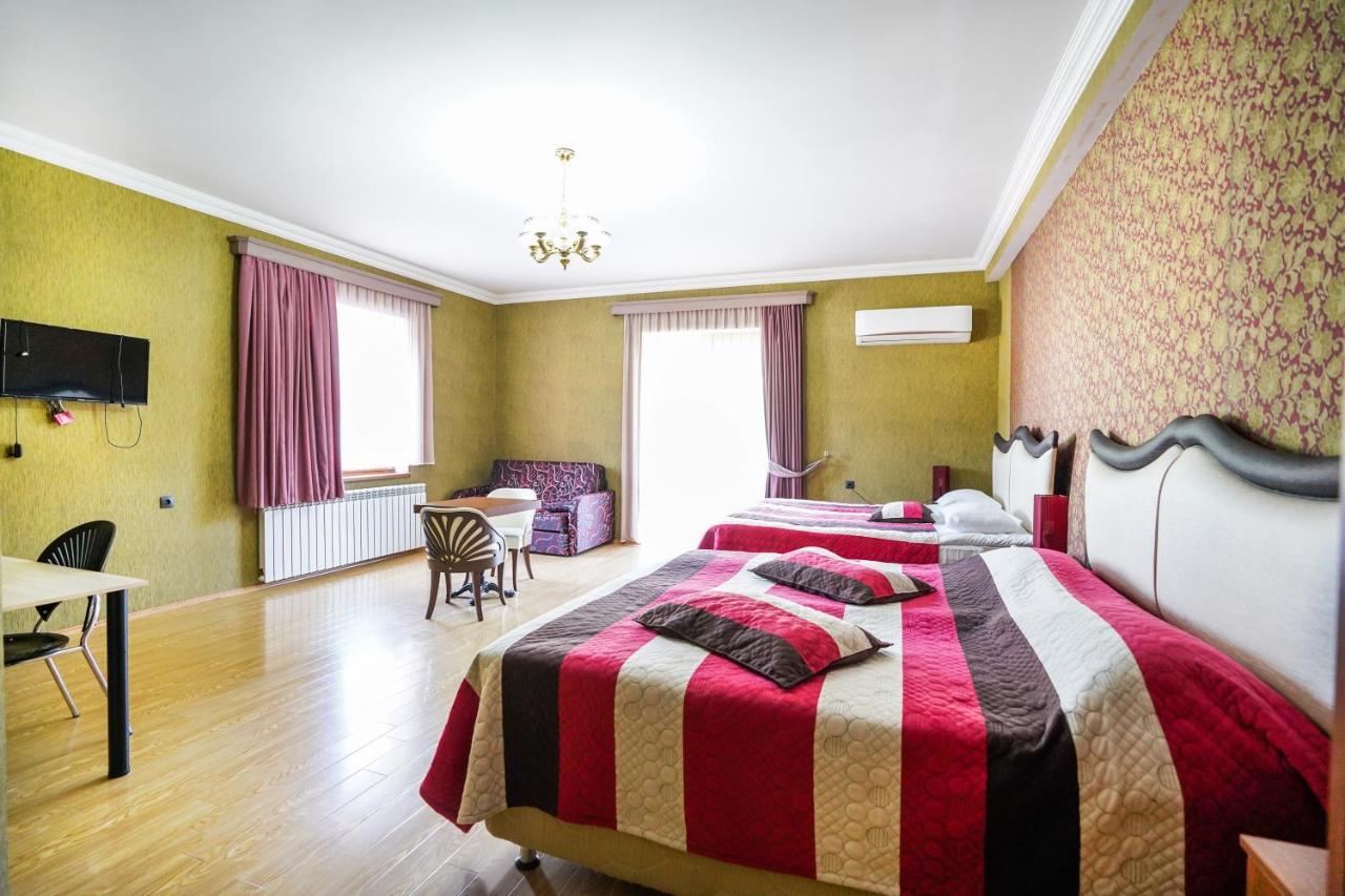Natali Hotel Боржоми Екстериор снимка