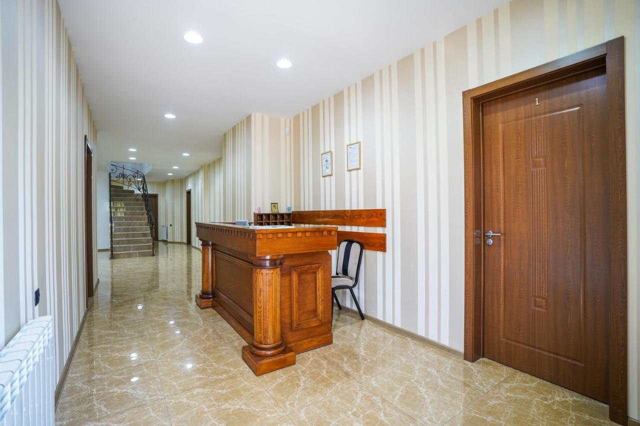 Natali Hotel Боржоми Екстериор снимка